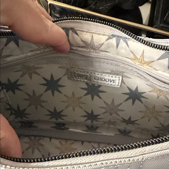 Lug Groove crossbody shoulder bag  metallic silver NWT - Picture 7 of 12